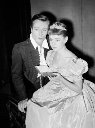 John Neville as Hamlet and Judi Dench as Ophelia during rehearsals for Hamlet in 1957.