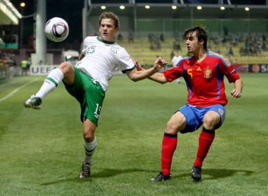 Ireland's Sean Murray holds off Spain's Jon Aurtenetxe.