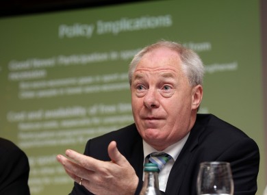 Ring describes himself as an avid supporter of the Irish football team.