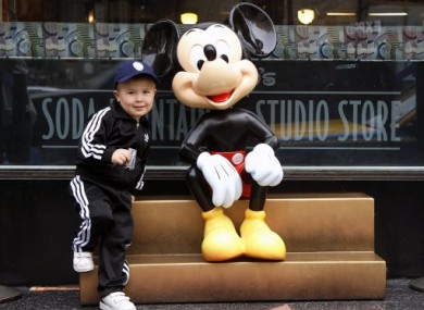 disney goofy slippers