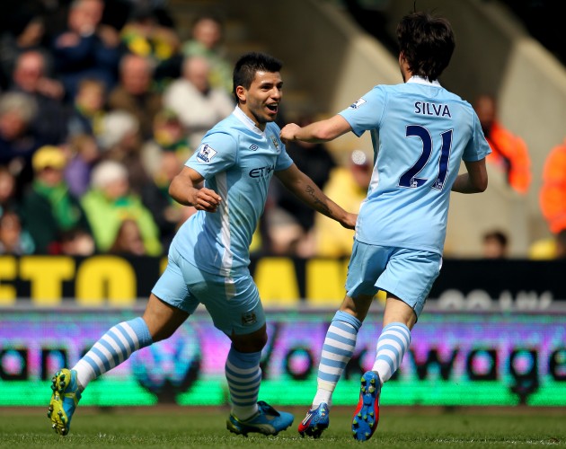 Soccer - Barclays Premier League - Norwich City v Manchester City - Carrow Road