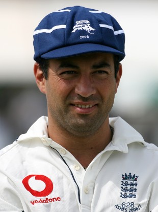 Former England cricket captain embarks on a new cage-fighting career this May.