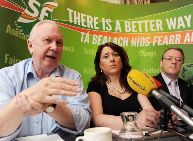 Unite's Jimmy Kelly, single parents activist Louise Bayliss and Sinn Féin's Brian Stanley at a press conference today.