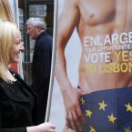 And it wasn't just the young lads they were after. It was women (including Lucinda) as well. (Image: Laura Hutton/Photocall Ireland; Date 10 April 2008)