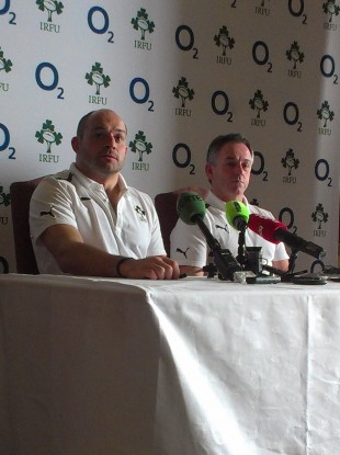 Rory Best and TheScore.ie microphone, reunited.