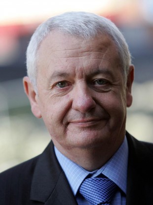John Trethowan, the Credit Review Officer, will brief the Finance committee on the difficulty in getting loans for small businesses today.